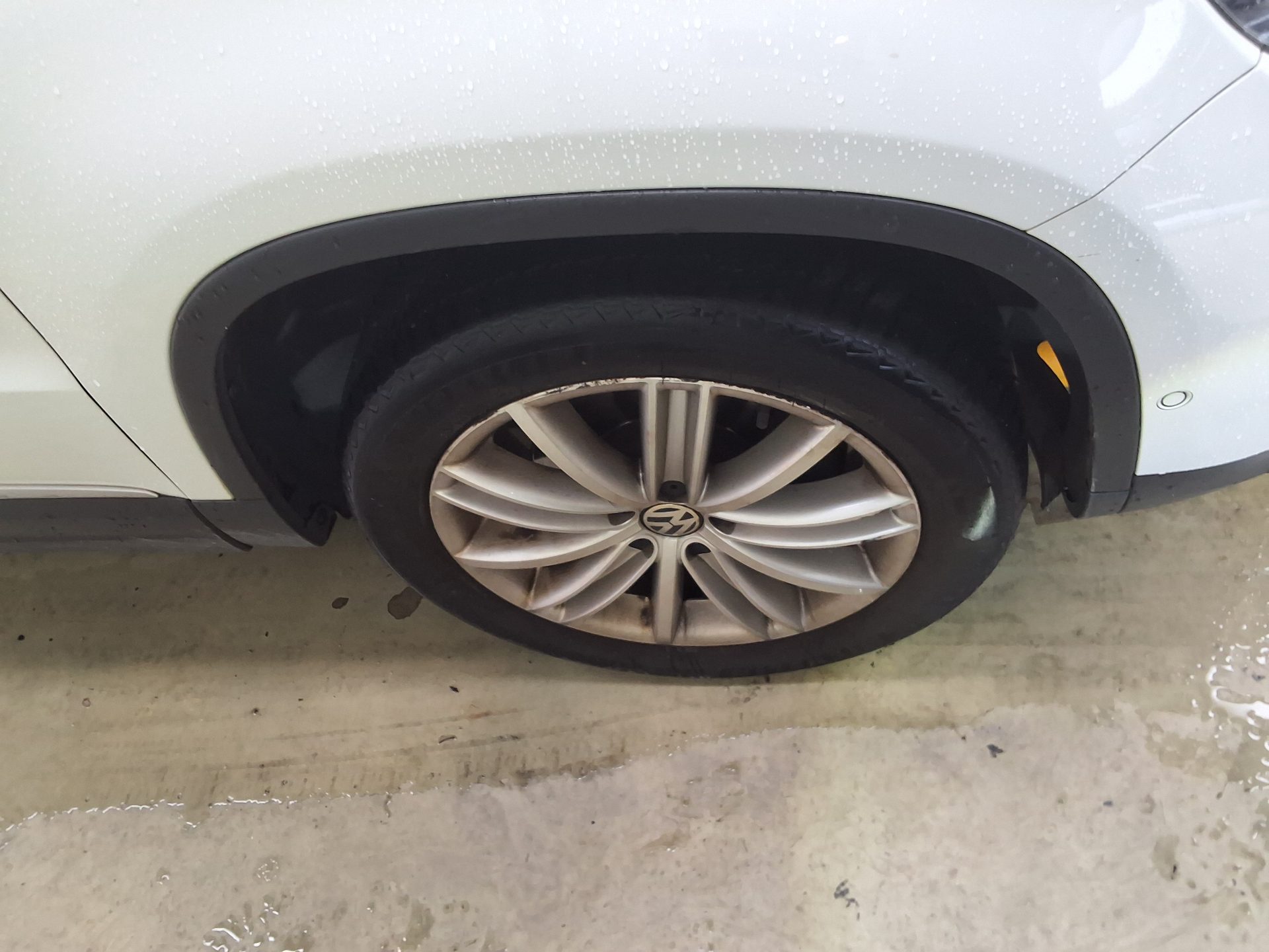 فولكس فاجن تيجوان 2.0 TDI Bluemotion بريميوم 2015 بريميوم