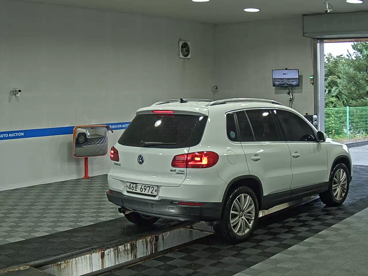 فولكس فاجن تيجوان 2.0 TDI Bluemotion بريميوم 2015 بريميوم