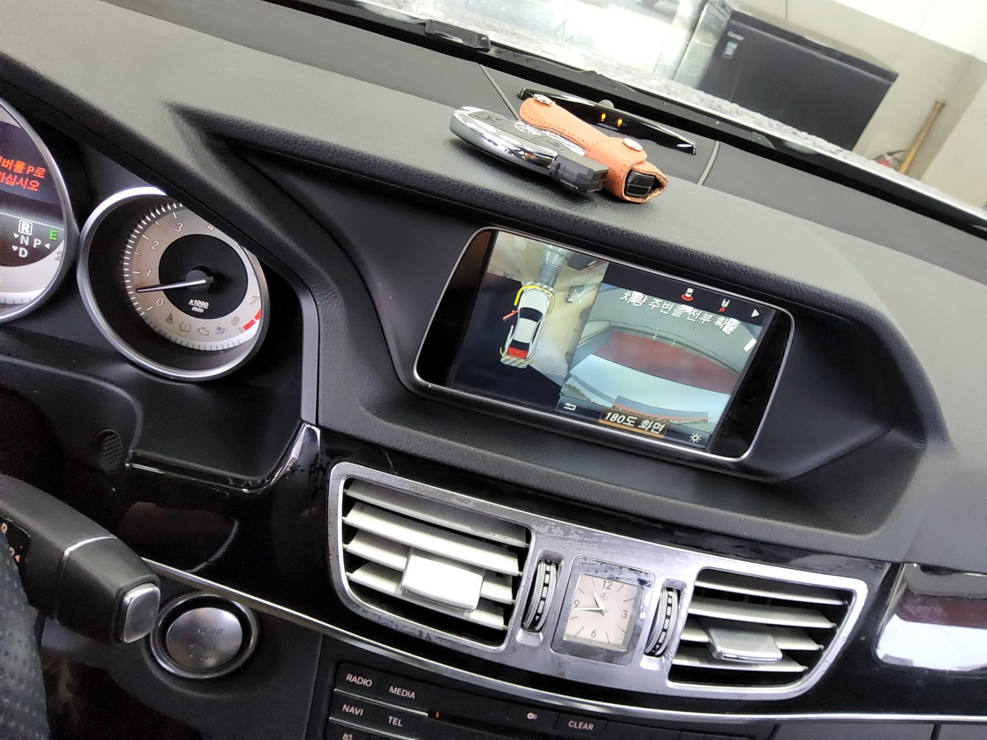 مرسيدس بنز E Class (4Th Gen) E300 فورماتيك Avantgarde 2016 4MATIC