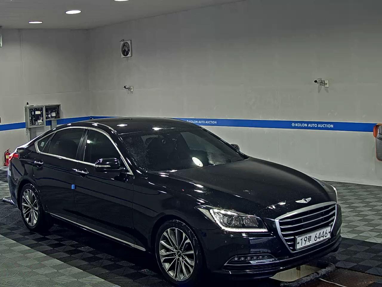 هيونداي جينيسيس Dh G330 دفع كلي بريميوم 2015 دفع رباعي بريميوم