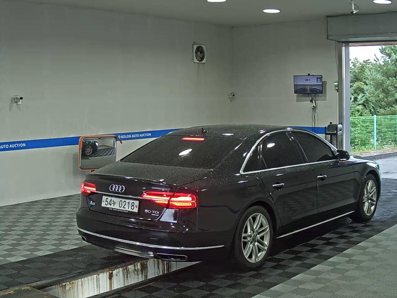 أودي إيه 8 (3Rd Gen) 50 TDI كواترو 2015