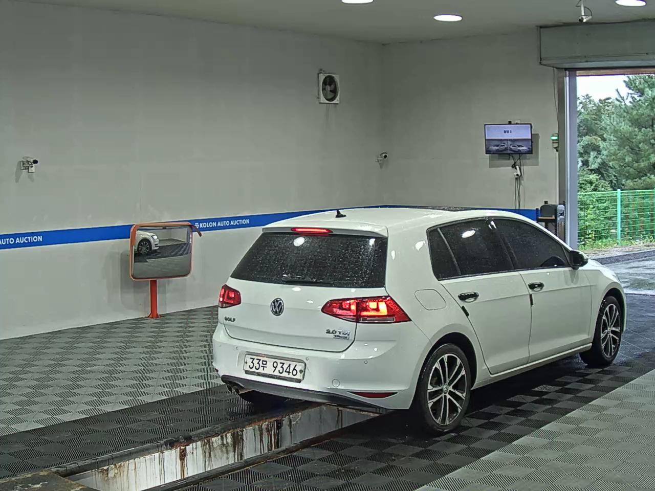 فولكس فاجن جولف (7Th Gen) 2.0 TDI بريميوم 2015 بريميوم