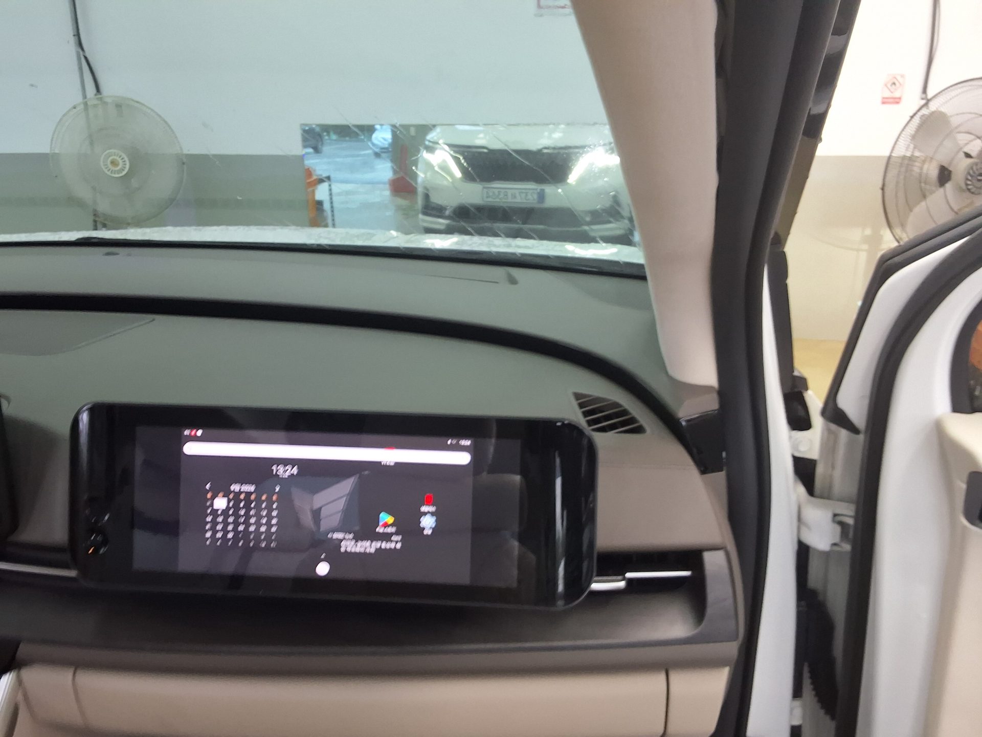 كيا جديد كارنفال (Ka4) Hi Limousine سبيشل Body Major Car 2023 SPECIAL