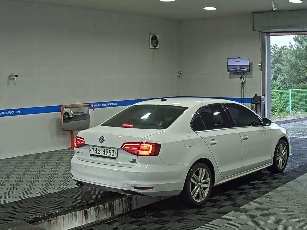 فولكس فاجن جيتا (6Th Gen) 2.0 TDI Bluemotion بريميوم 2015 بريميوم