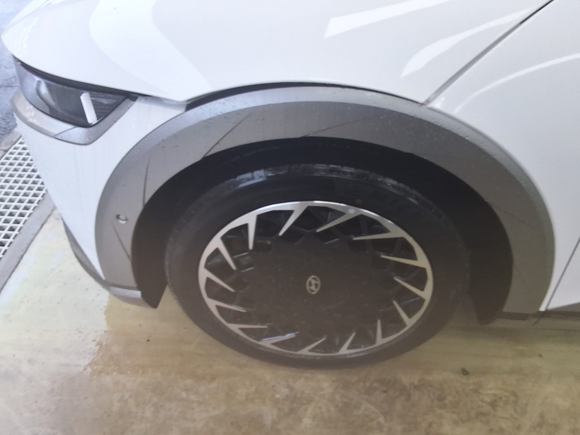هيونداي أيونيك 2023 EV طويل المدى PRESTIGE
