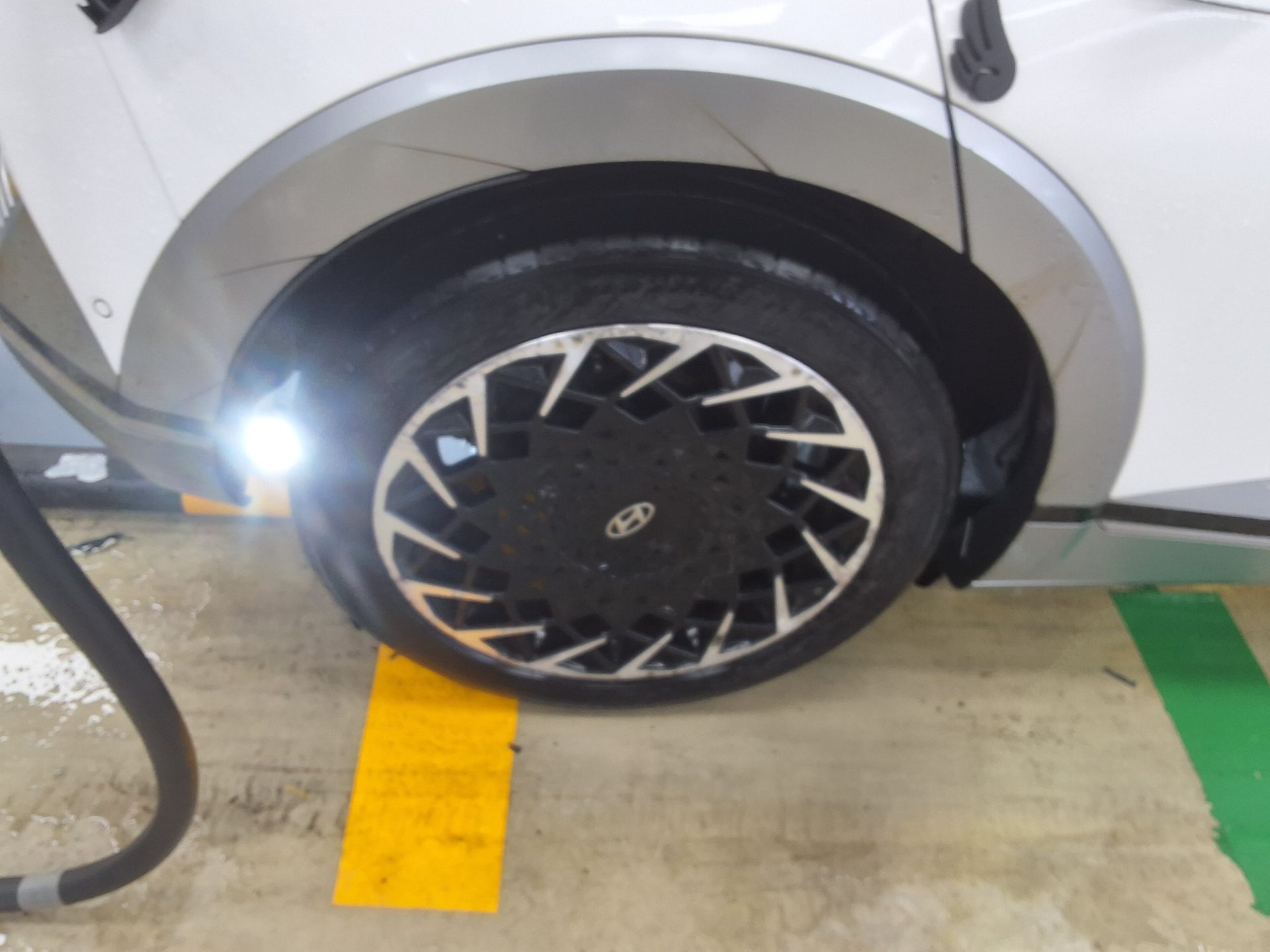 هيونداي أيونيك 2023 EV طويل المدى PRESTIGE