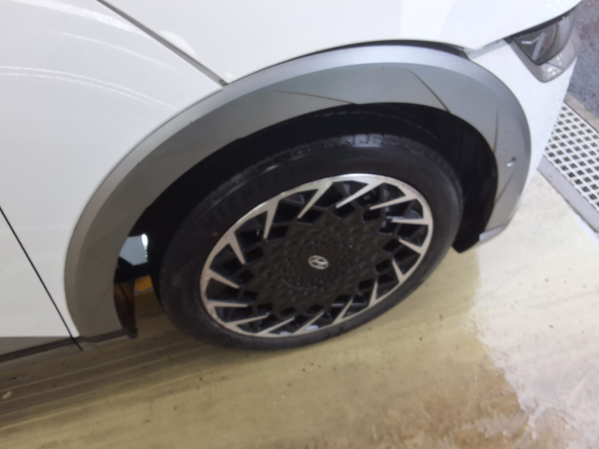هيونداي أيونيك 2023 EV طويل المدى PRESTIGE