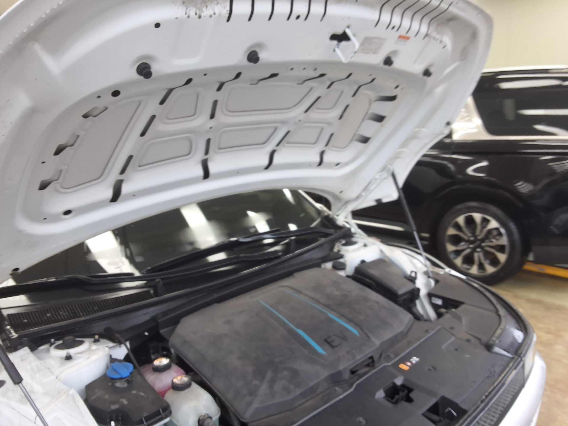 هيونداي أيونيك 2023 EV طويل المدى PRESTIGE