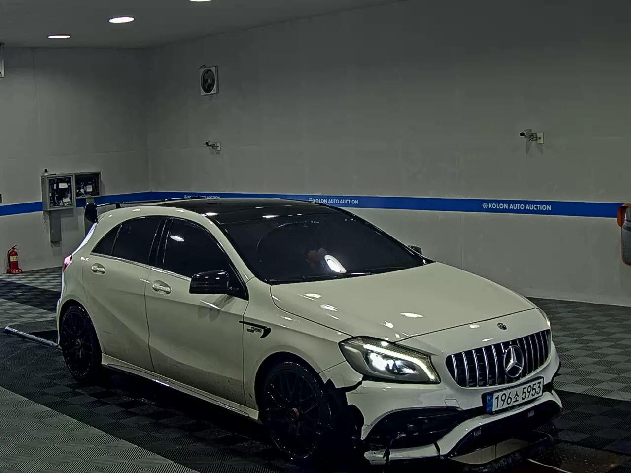 مرسيدس بنز A Class (3Rd Gen) A45 AMG 2018 A45