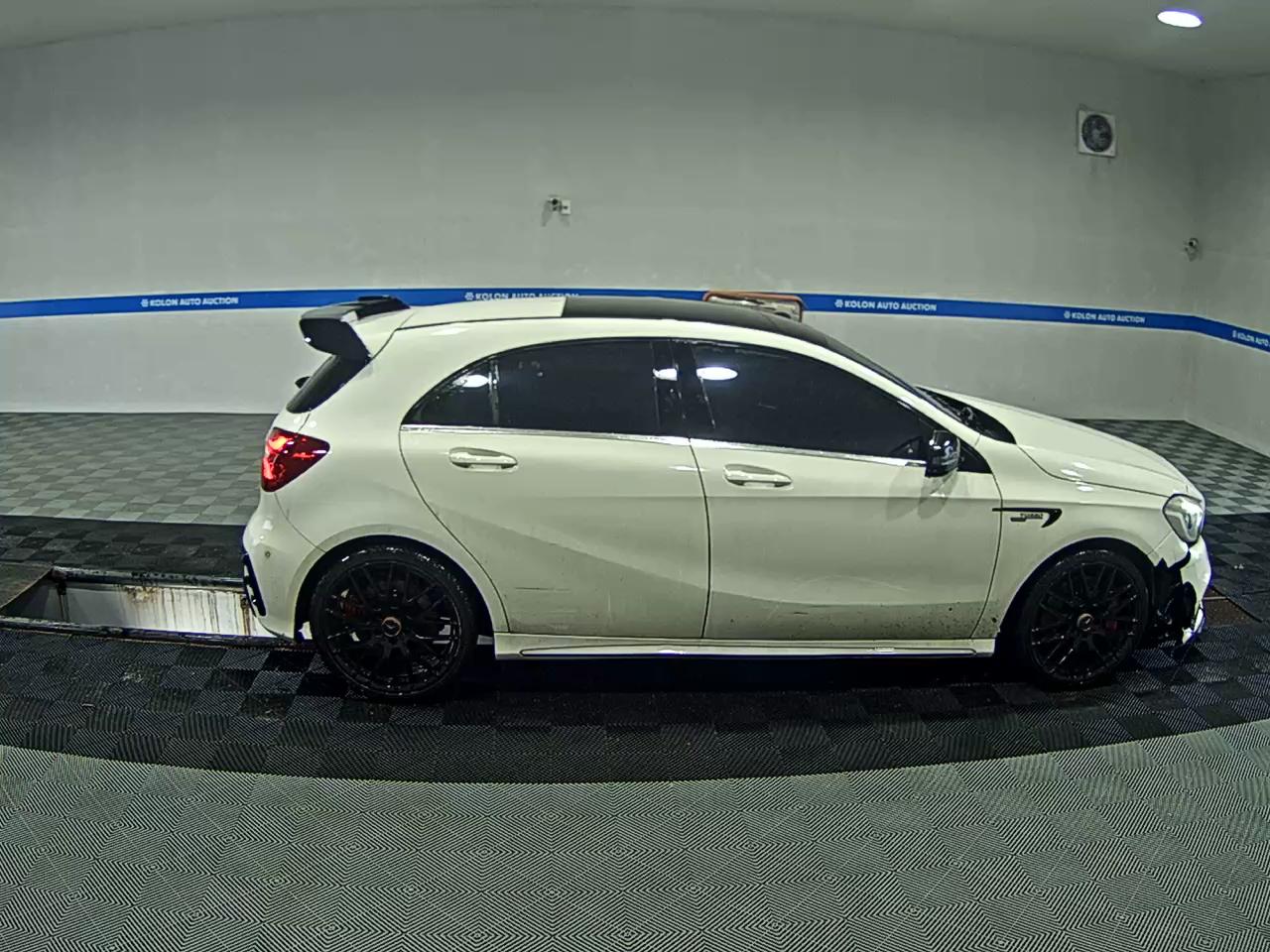 مرسيدس بنز A Class (3Rd Gen) A45 AMG 2018 A45