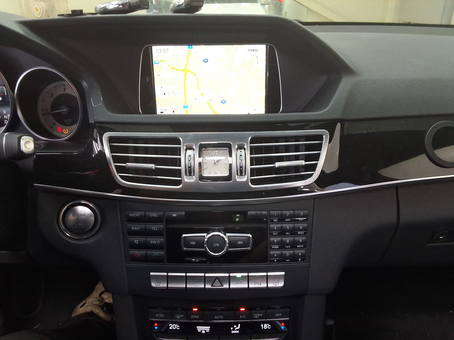 مرسيدس بنز E Class (4Th Gen) E250 Cdi فورماتيك 2014 4MATIC
