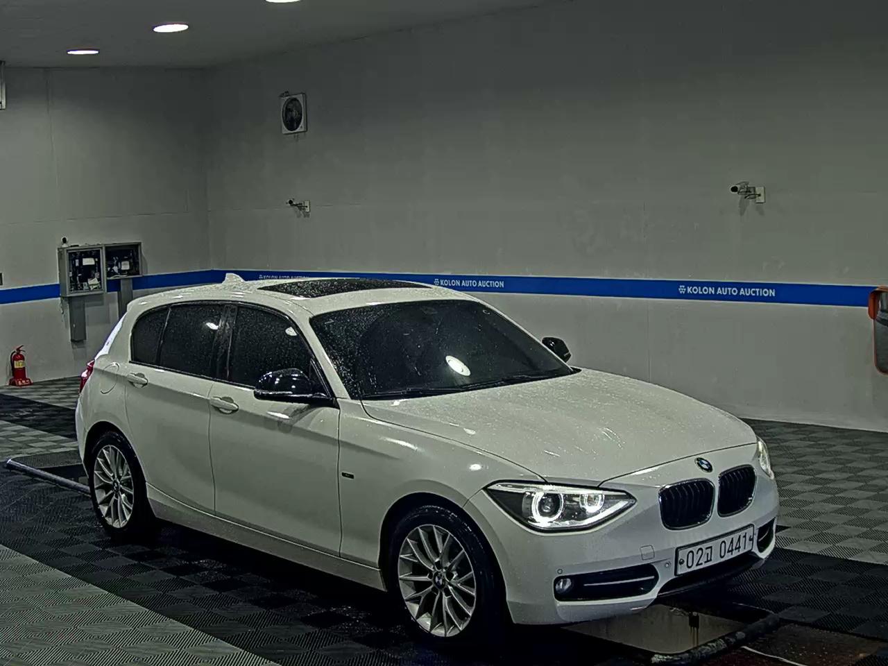 بي إم دبليو 1 Series (2Nd Gen) 5 أبواب 118D Sports 2015 118d