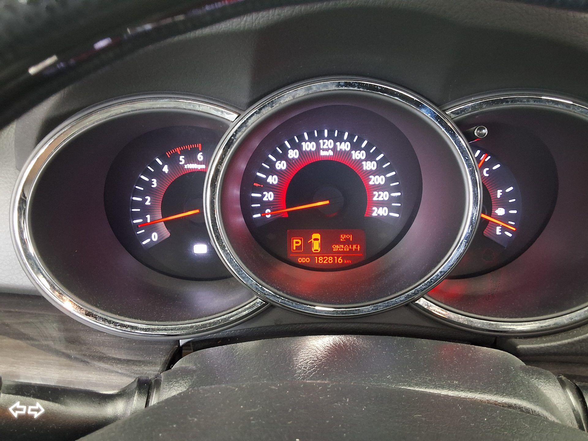 كيا سورينتو 2011 TLX فاخر
