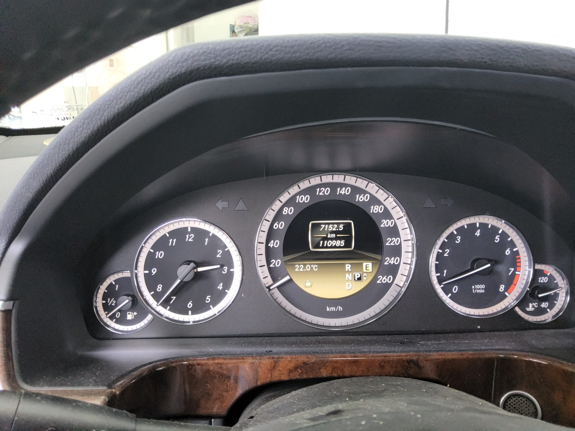 مرسيدس بنز E Class (4Th Gen) E300 Elegance 2012 E300