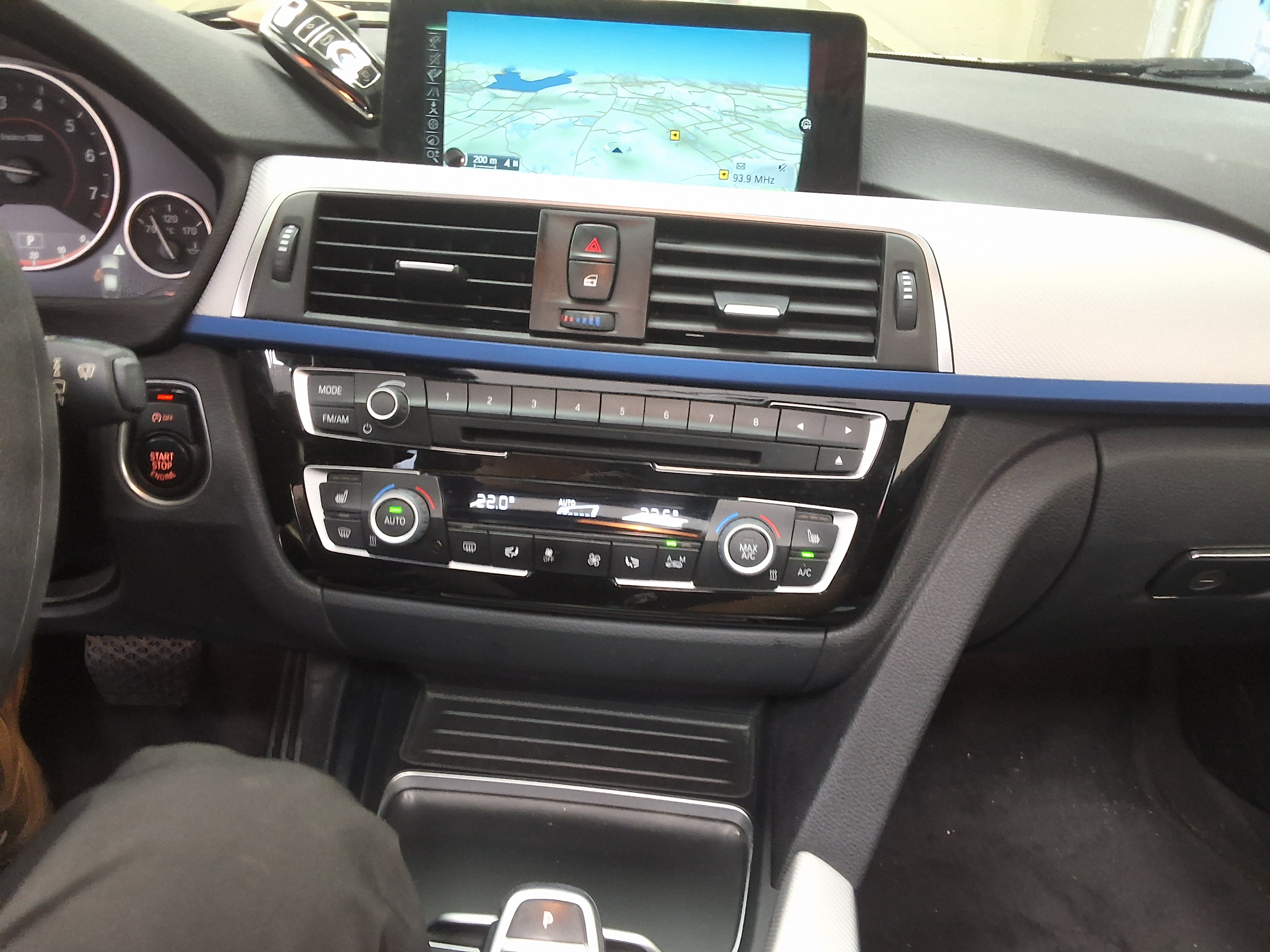 بي إم دبليو 3 Series (6Th Gen) 320I M Sport 2016 SPORT