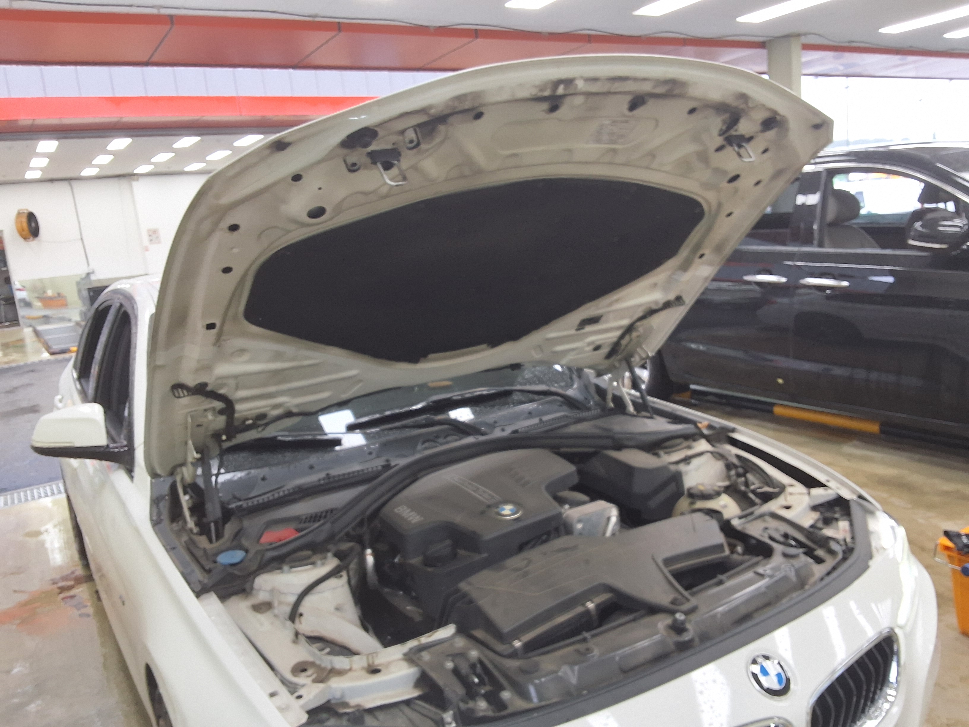 بي إم دبليو 3 Series (6Th Gen) 320I M Sport 2016 SPORT