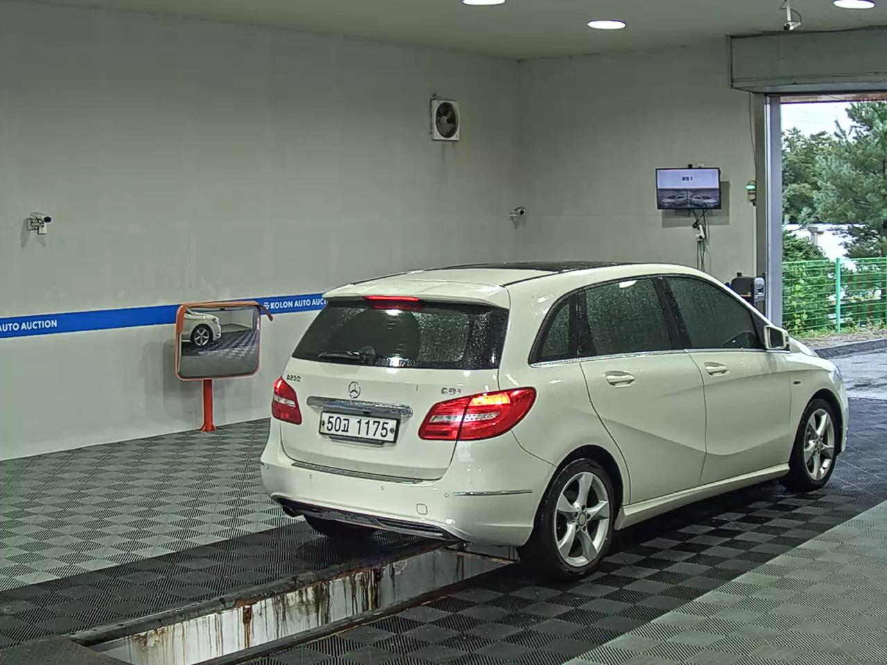 مرسيدس بنز B Class (2Nd Gen) B200 Cdi Blue Efficiency Sport Pack 2012 SPORT