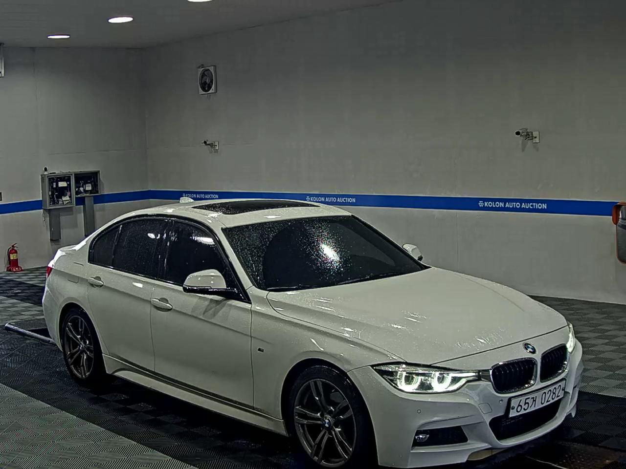 بي إم دبليو 3 Series (6Th Gen) 320I M Sport 2016 SPORT