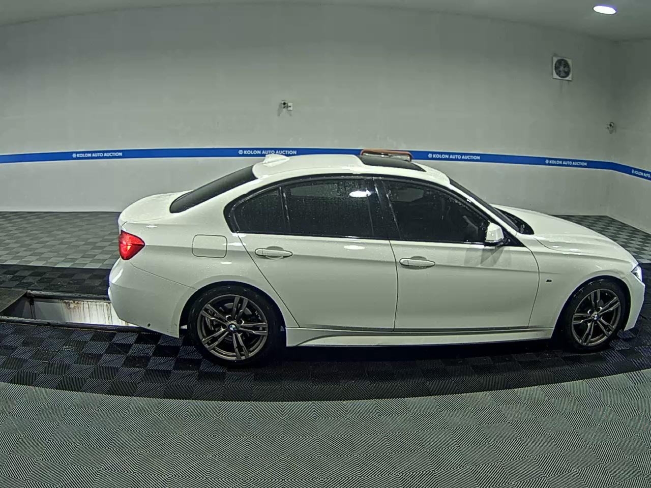 بي إم دبليو 3 Series (6Th Gen) 320I M Sport 2016 SPORT