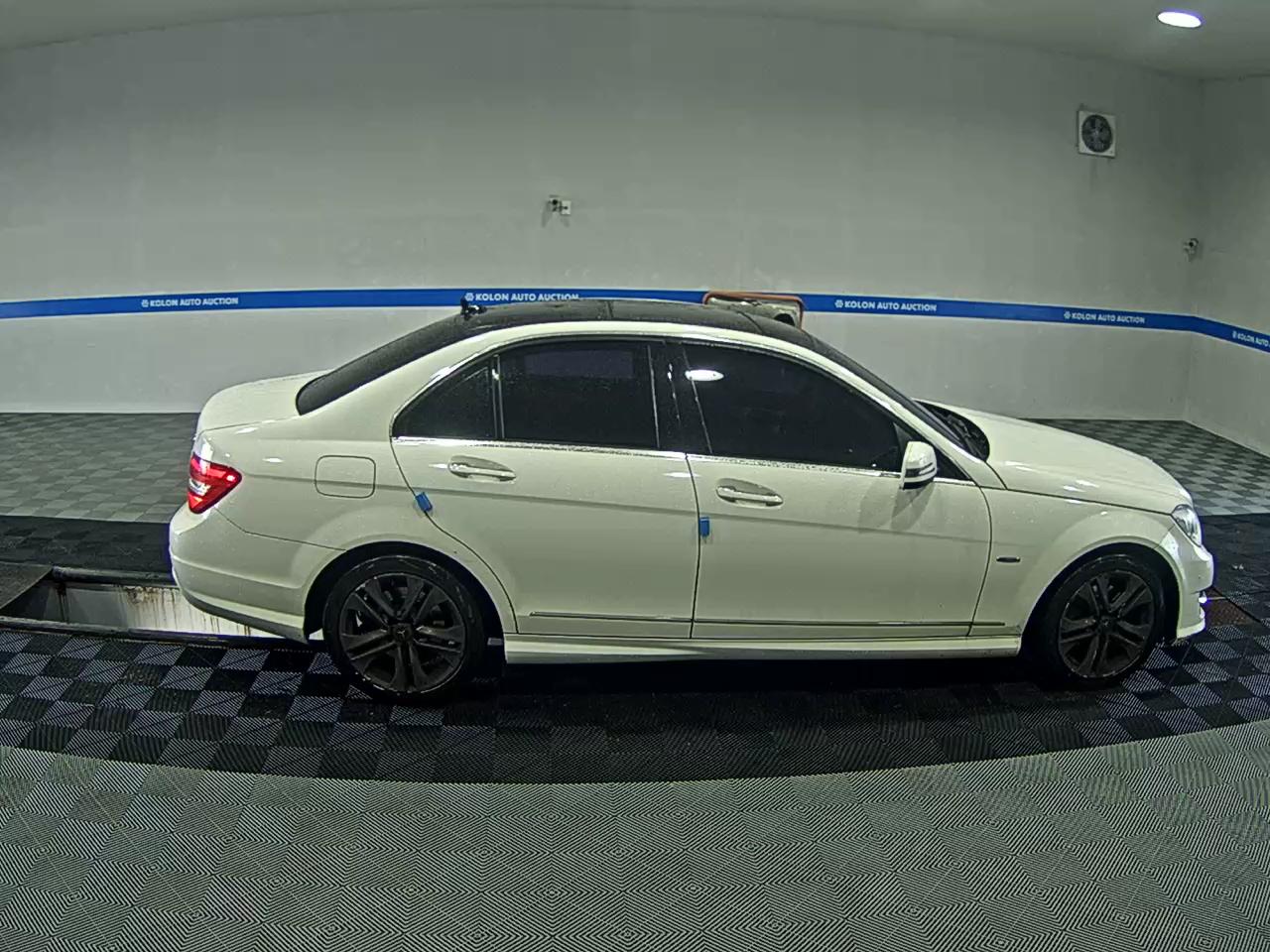 مرسيدس بنز C Class (3Rd Gen) C220 Cdi Blue Efficiency 2012 C220