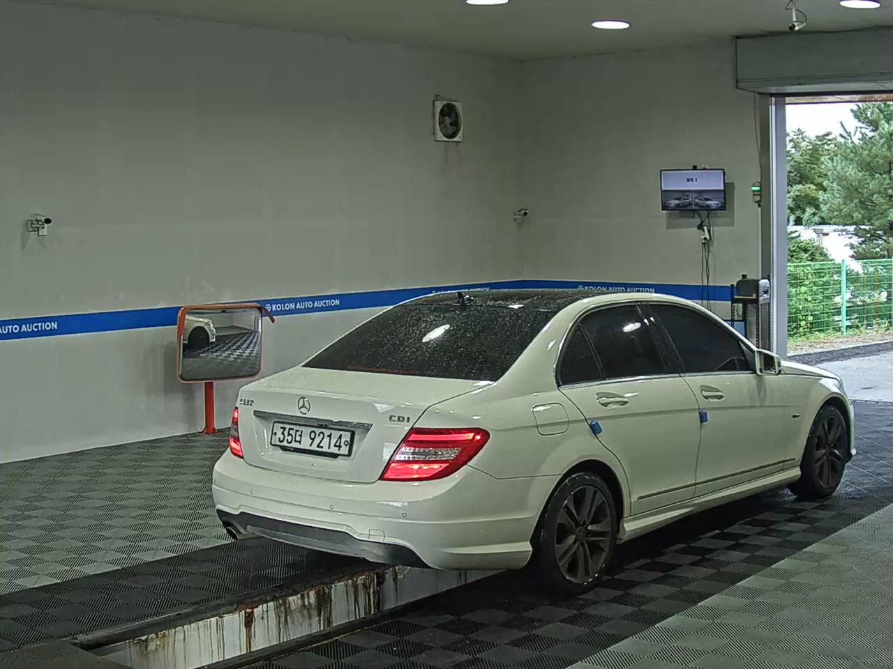 مرسيدس بنز C Class (3Rd Gen) C220 Cdi Blue Efficiency 2012 C220
