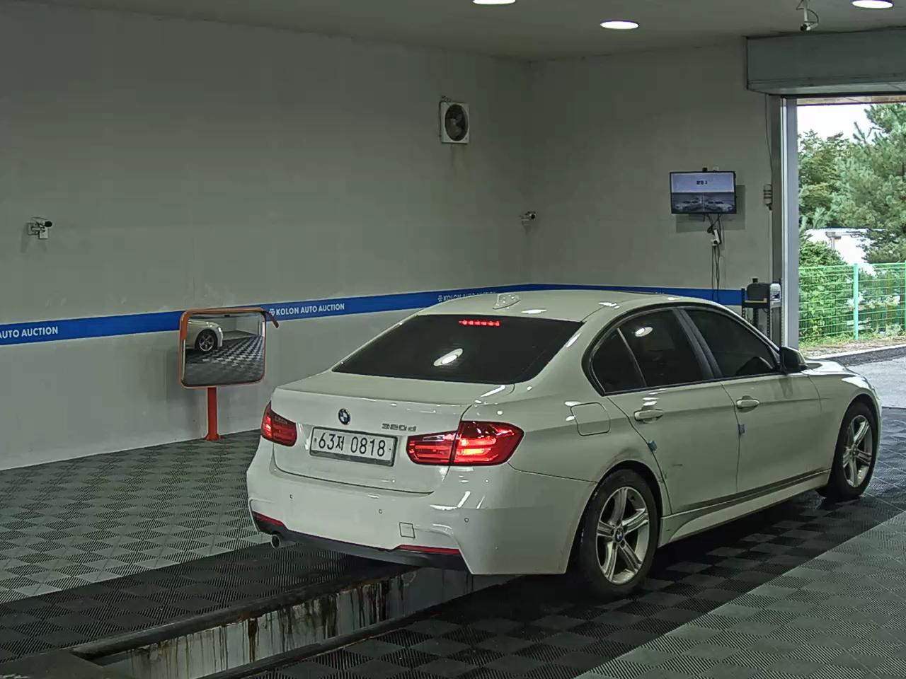 بي إم دبليو 3 Series (6Th Gen) 320D 2012 320d