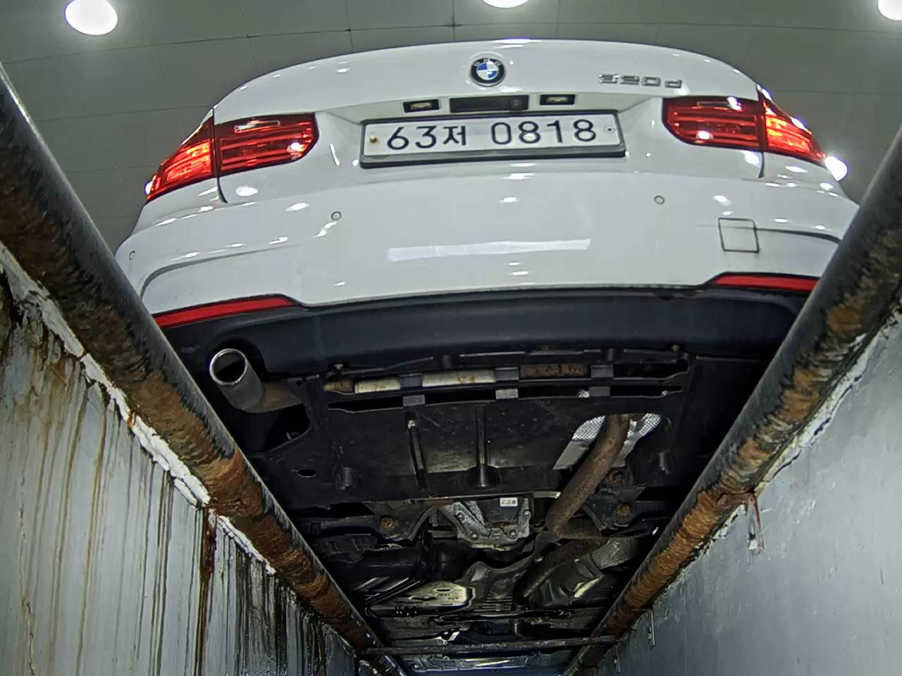 بي إم دبليو 3 Series (6Th Gen) 320D 2012 320d