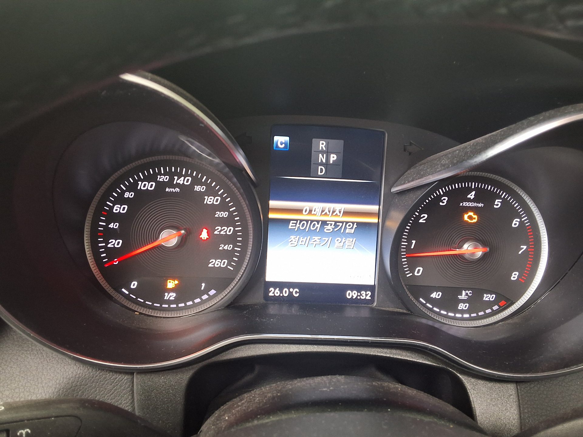 مرسيدس بنز جي إل سي Class جي إل سي 300 فورماتيك AMG Line 2019 4MATIC LINE