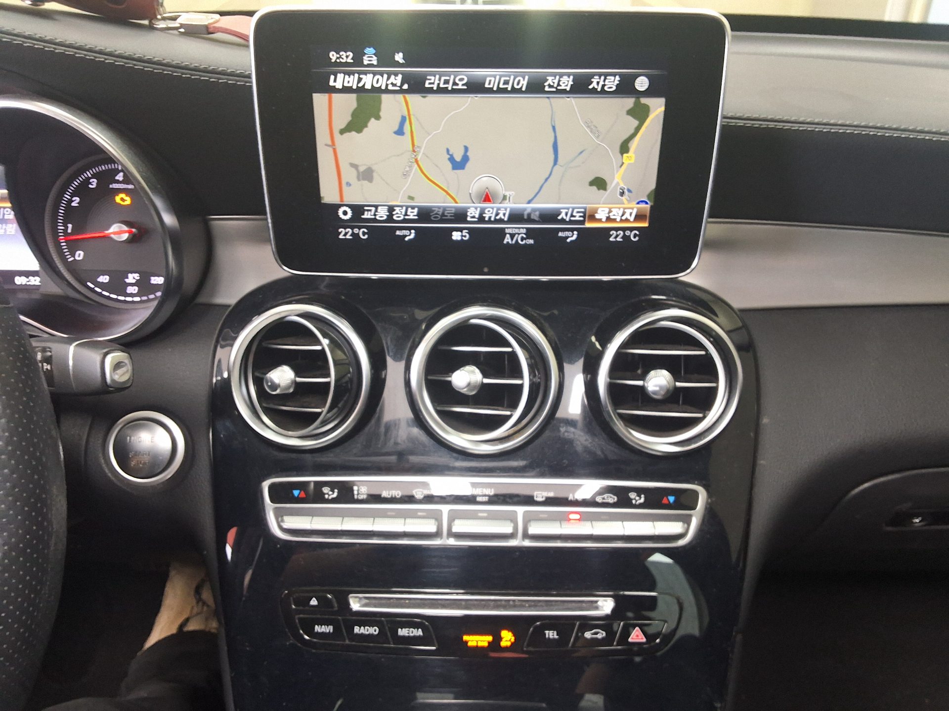 مرسيدس بنز جي إل سي Class جي إل سي 300 فورماتيك AMG Line 2019 4MATIC LINE