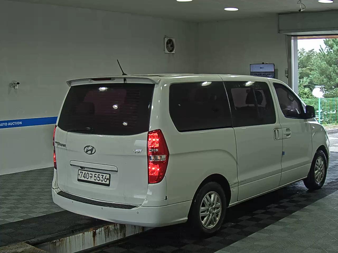هيونداي جراند ستاركس 12 Seater ديزل مودرن 2017 MODERN
