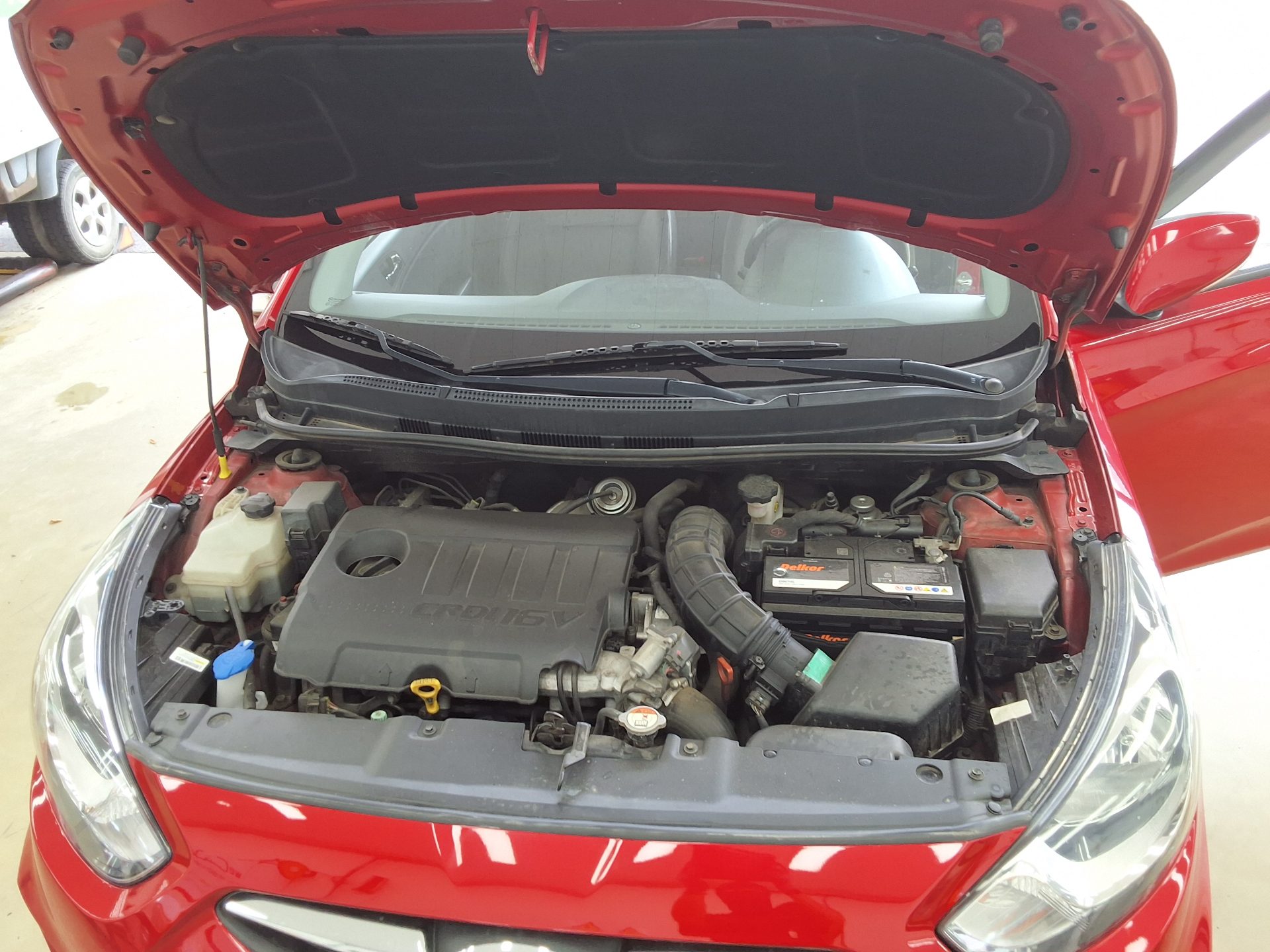 هيونداي جديد أكسنت Wit 1.6 VGT مودرن 2014 MODERN