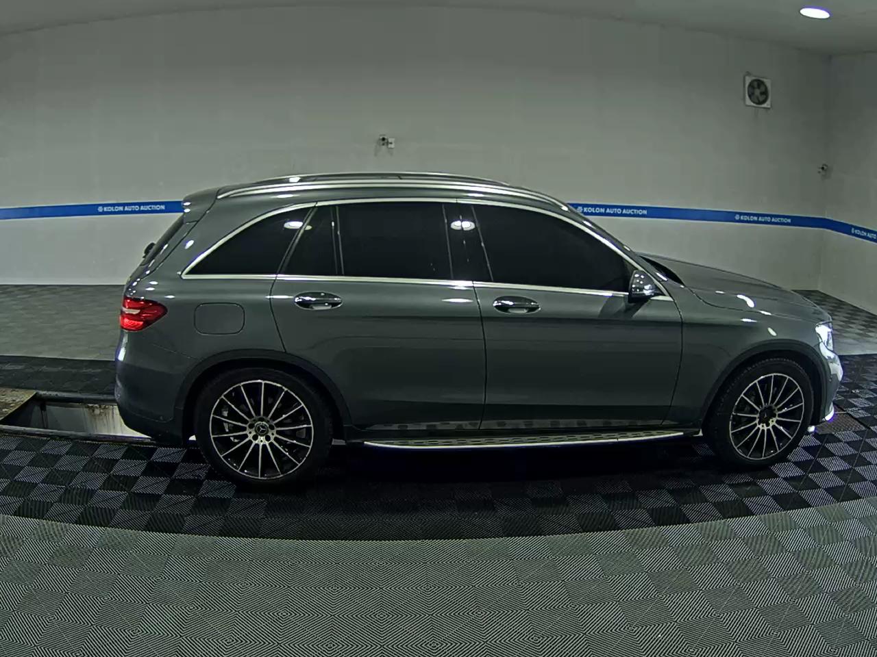 مرسيدس بنز جي إل سي Class جي إل سي 300 فورماتيك AMG Line 2019 4MATIC LINE