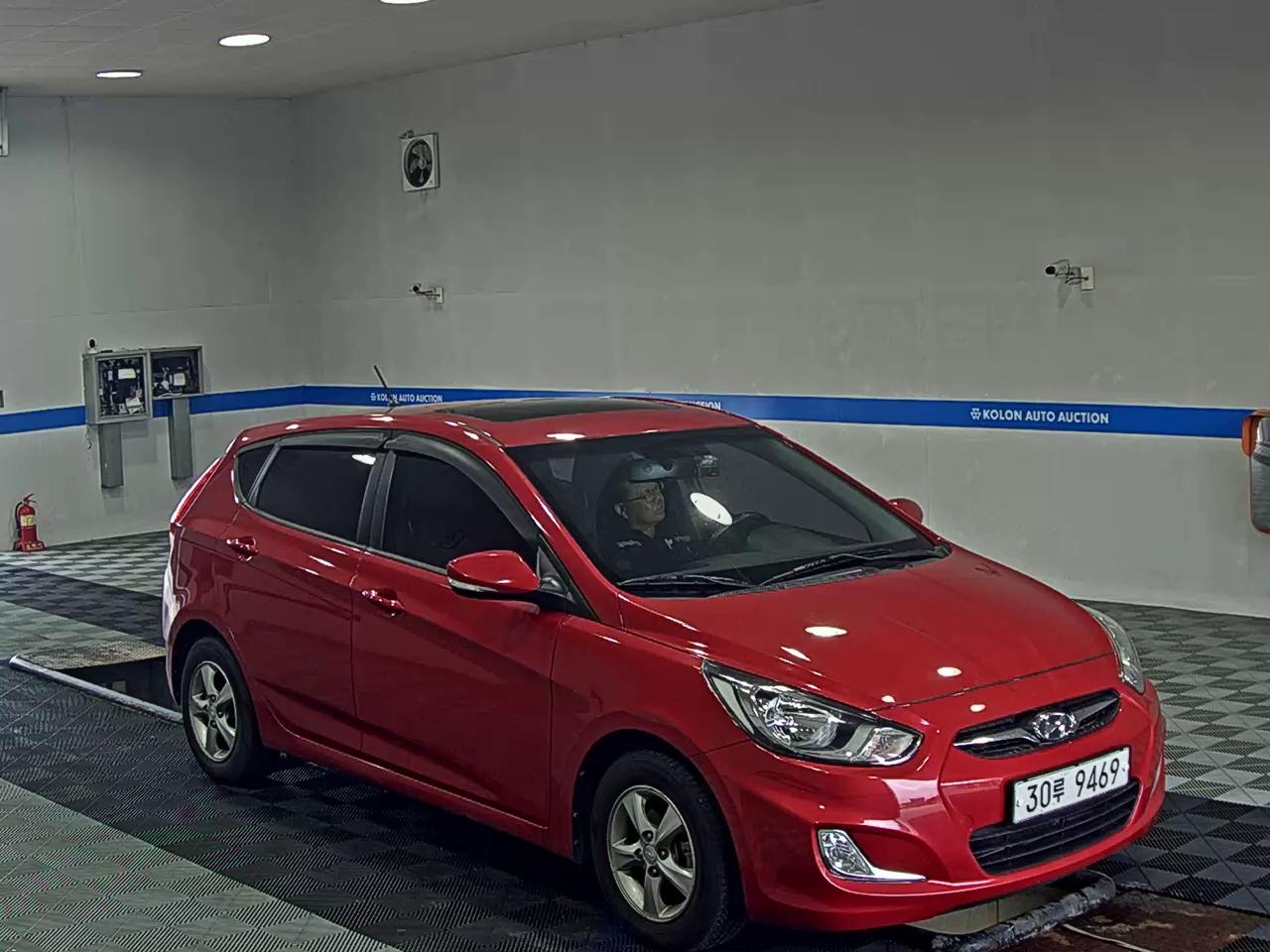 هيونداي جديد أكسنت Wit 1.6 VGT مودرن 2014 MODERN