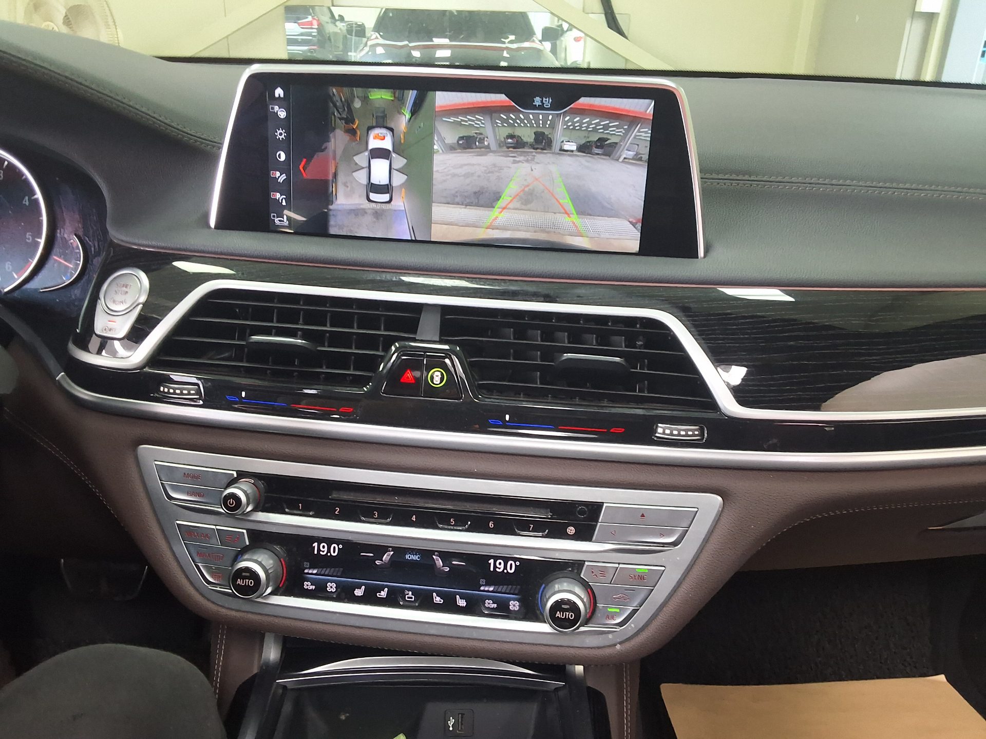 بي إم دبليو 7 Series (6Th Gen) 740D إكس درايف M Sport 2018 SPORT