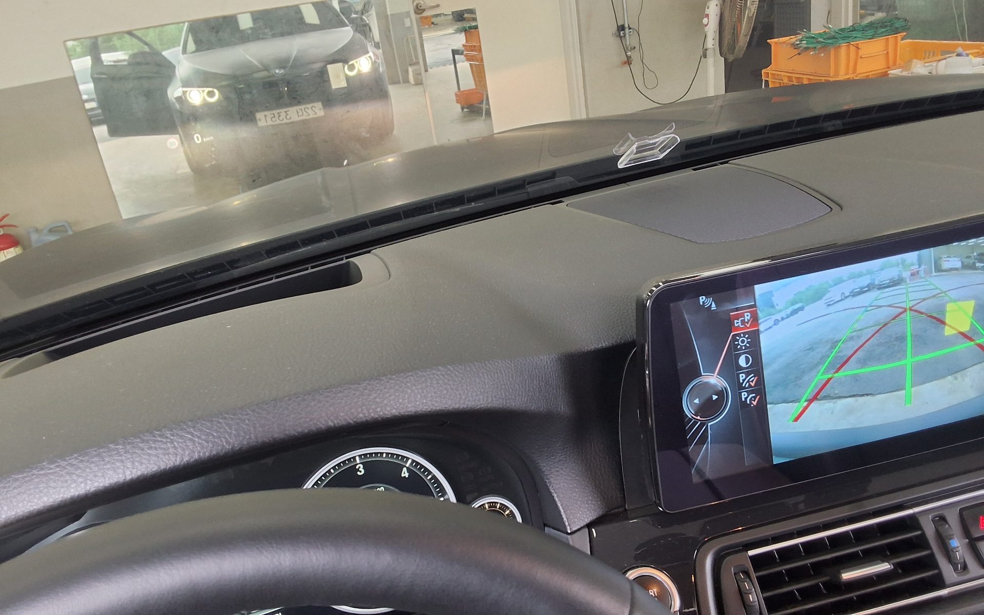 بي إم دبليو 5 Series (6Th Gen) 520D 2014 520d