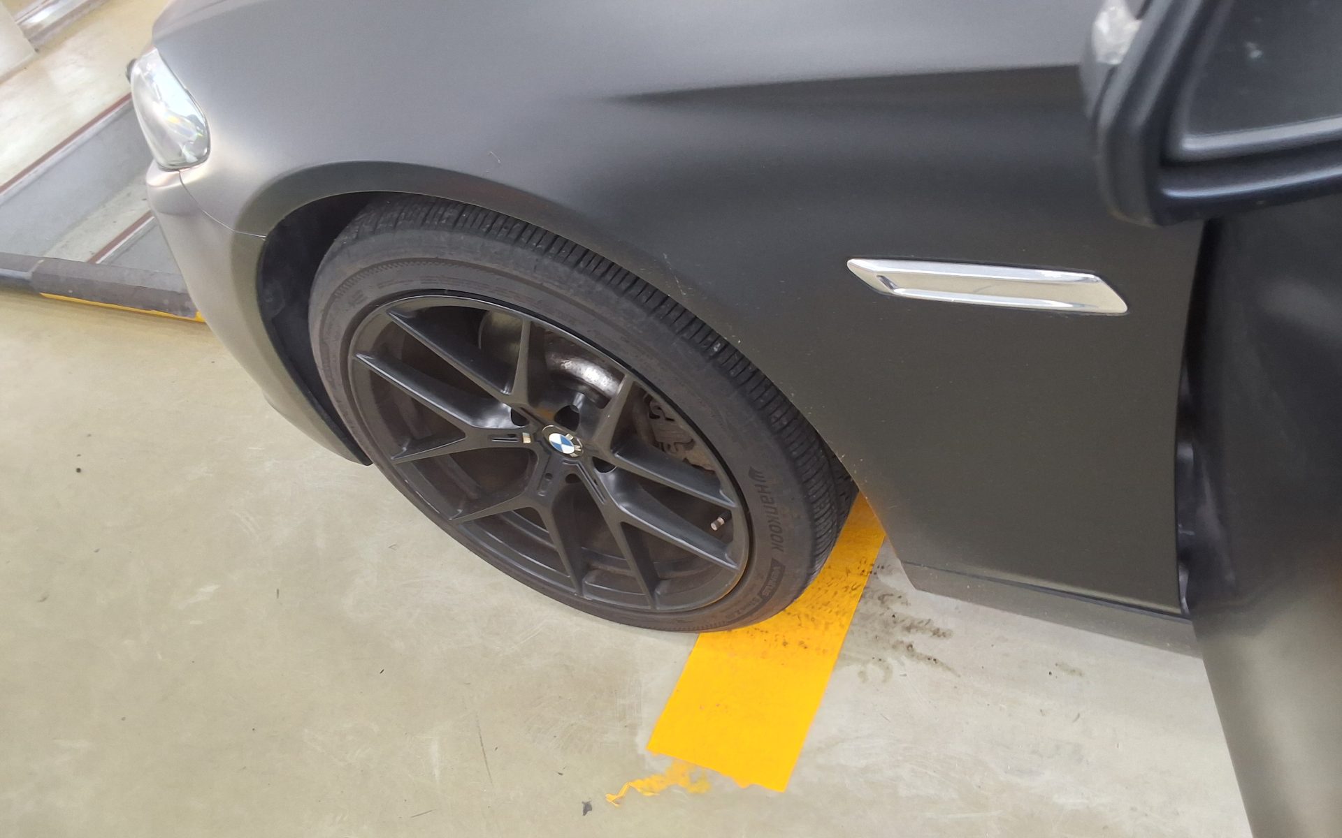 بي إم دبليو 5 Series (6Th Gen) 520D 2014 520d