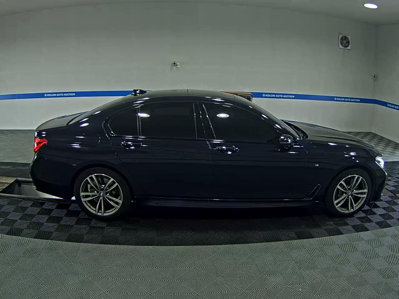 بي إم دبليو 7 Series (6Th Gen) 740D إكس درايف M Sport 2018 SPORT