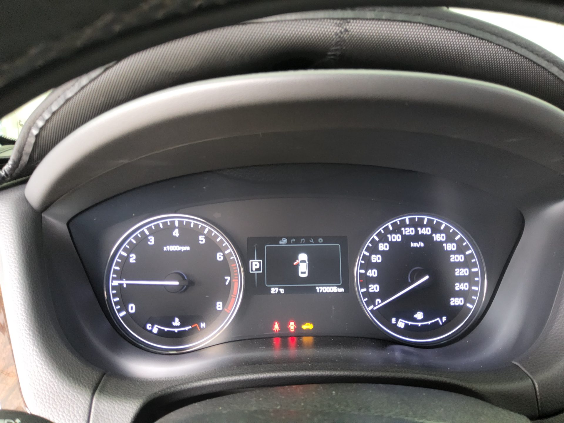 هيونداي جينيسيس Dh G330 دفع كلي بريميوم 2015 دفع رباعي بريميوم