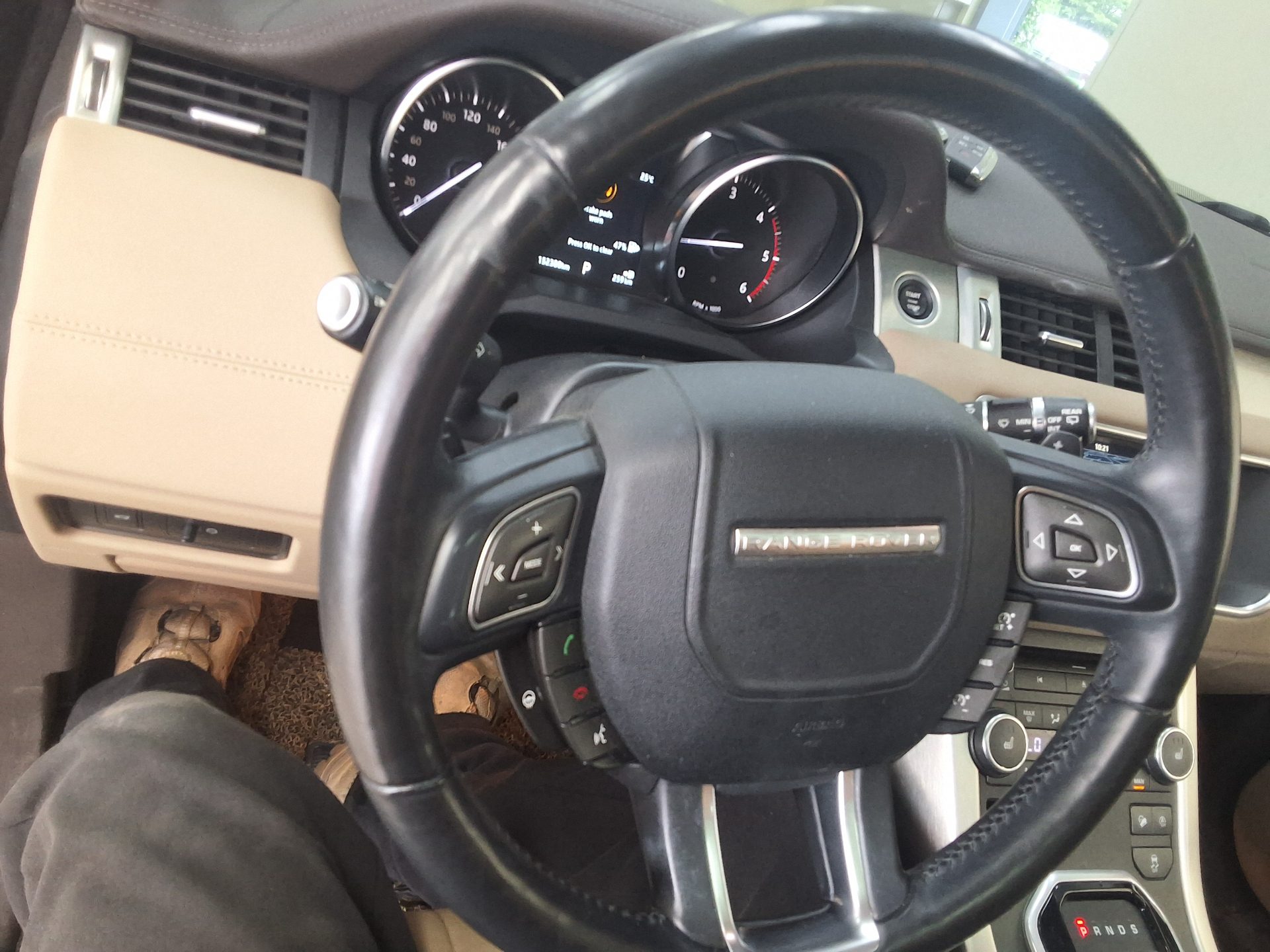 لاند روفر Rover رينج روفر Evoque 2.0 Td4 Se 2019 SE