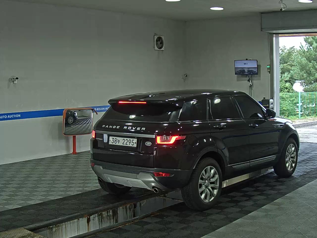 لاند روفر Rover رينج روفر Evoque 2.0 Td4 Se 2019 SE