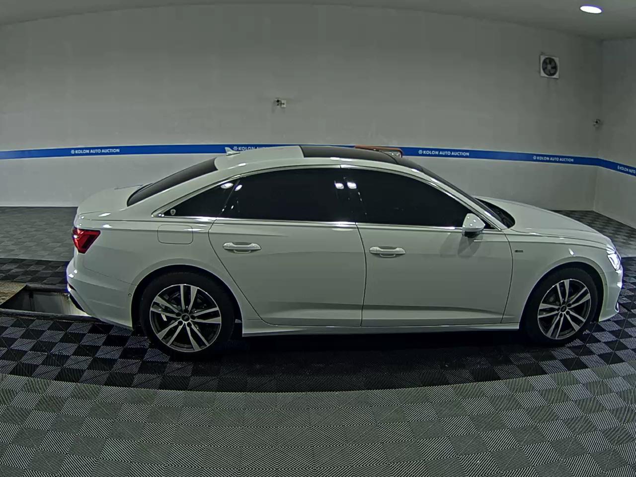 أودي إيه 6 (5Th Gen) 40 TDI كواترو بريميوم 2021 40 بريميوم