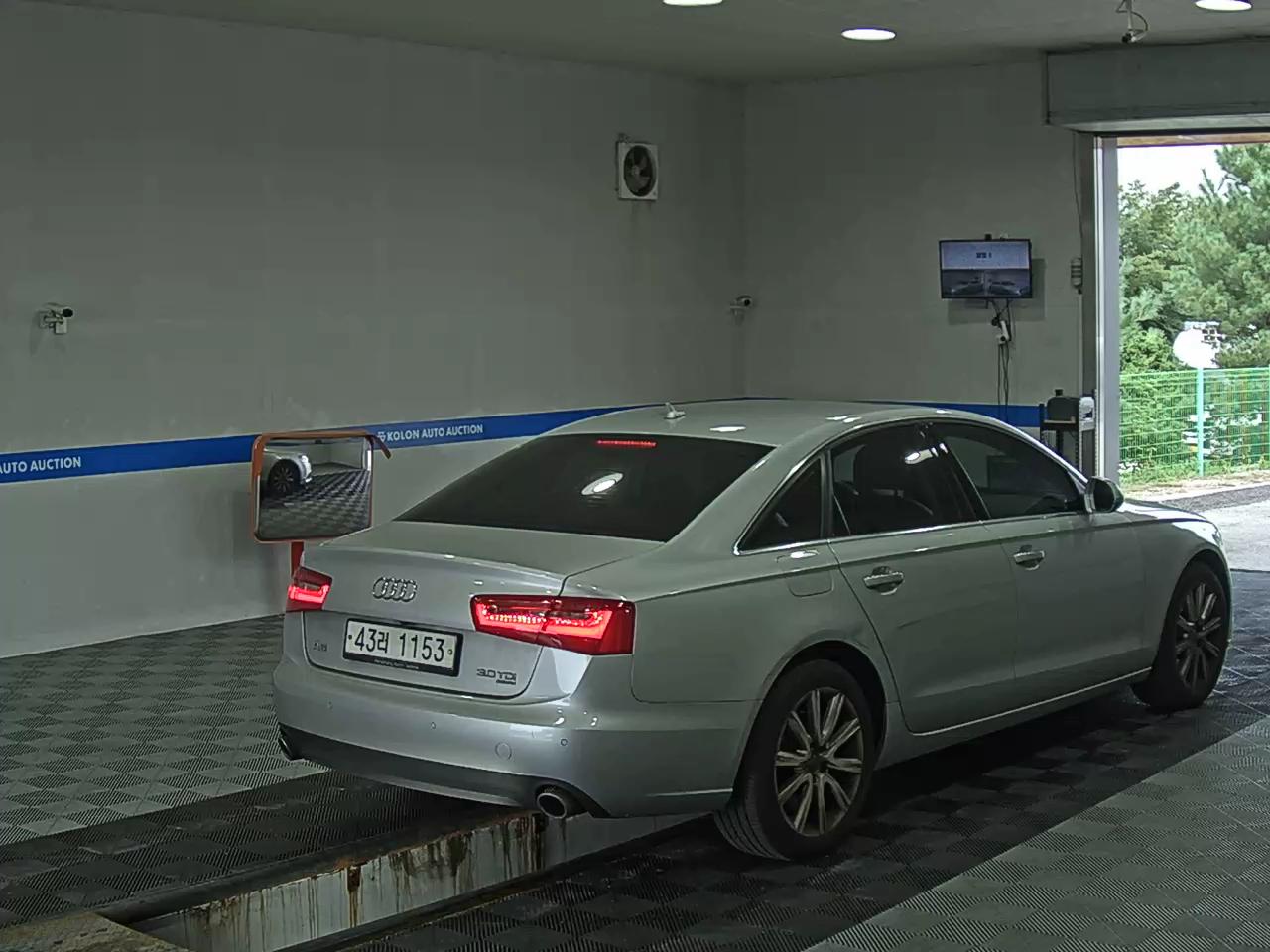 أودي إيه 6 (4Th Gen) 3.0 TDI كواترو 2014