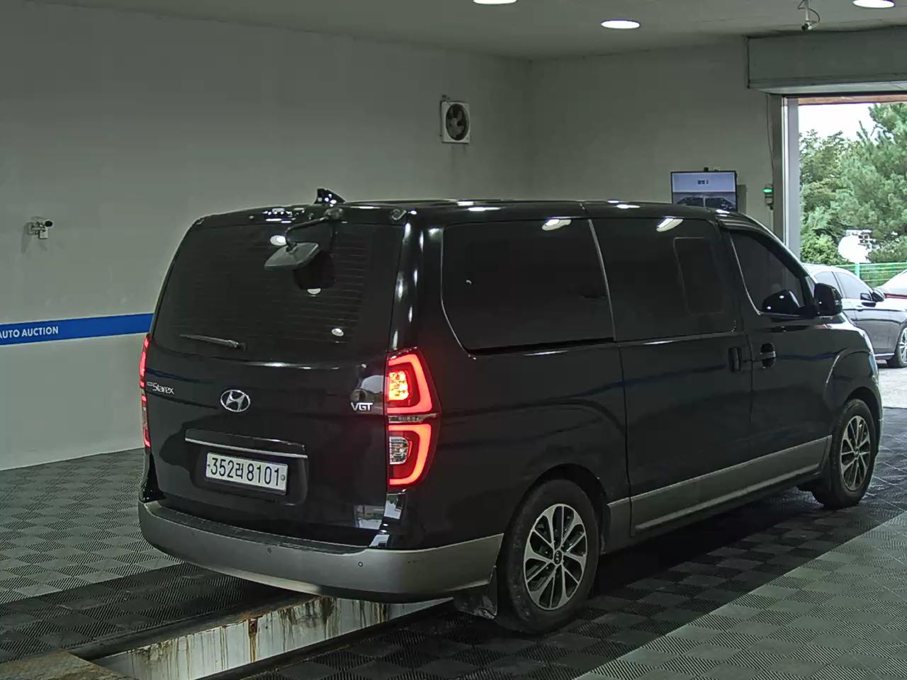 هيونداي الجديد جراند ستاركس 9 Seater ديزل إكسكلوسيف 2021 إكسكلوسيف