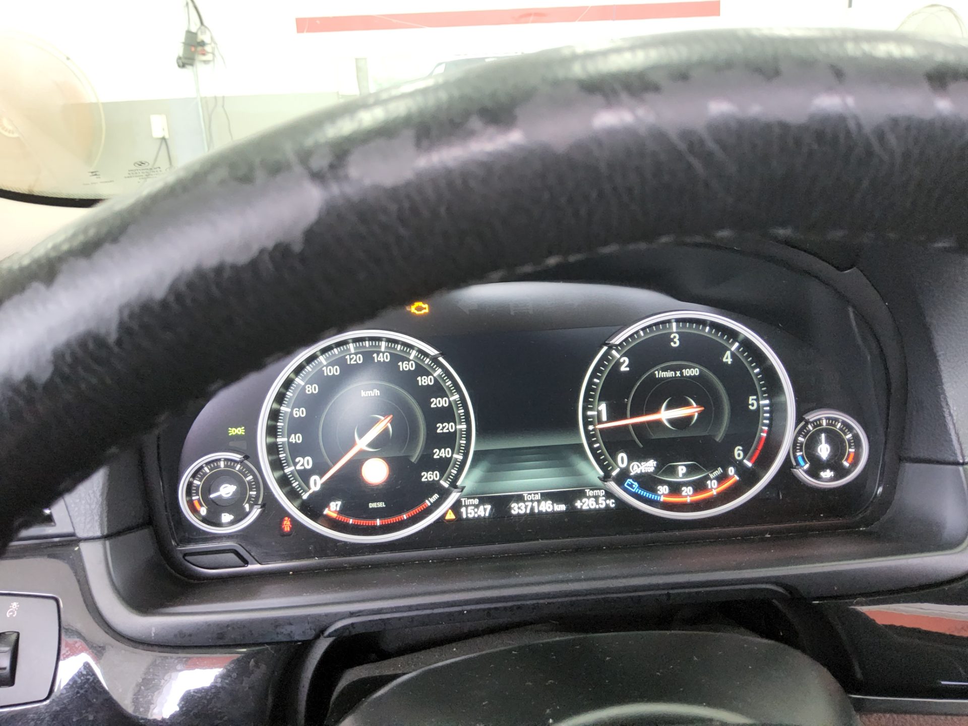 بي إم دبليو 5 Series (6Th Gen) 520D M Aerodynamic 2016 520d