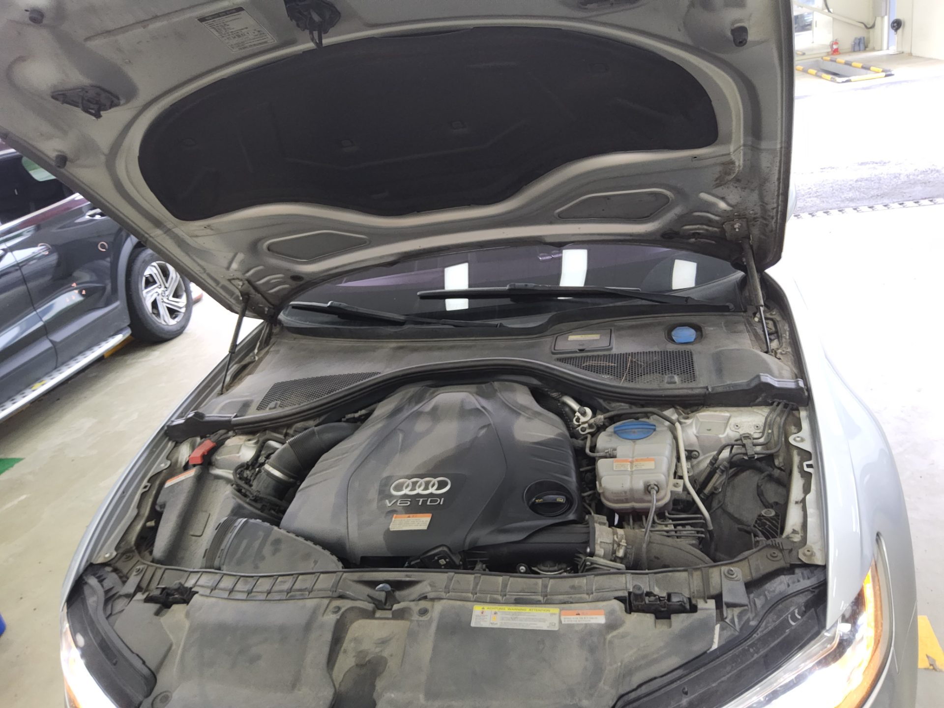 أودي إيه 6 (4Th Gen) 45 TDI كواترو 2015
