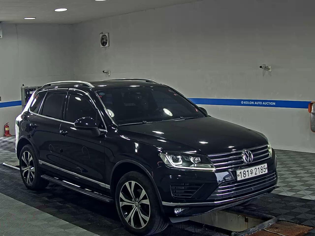 فولكس فاجن الجديد طوارق (2Nd Gen F / L) 3.0 V6 TDI Bluemotion إكسكلوسيف Edition 2016 إكسكلوسيف