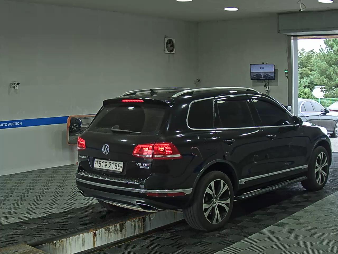 فولكس فاجن الجديد طوارق (2Nd Gen F / L) 3.0 V6 TDI Bluemotion إكسكلوسيف Edition 2016 إكسكلوسيف