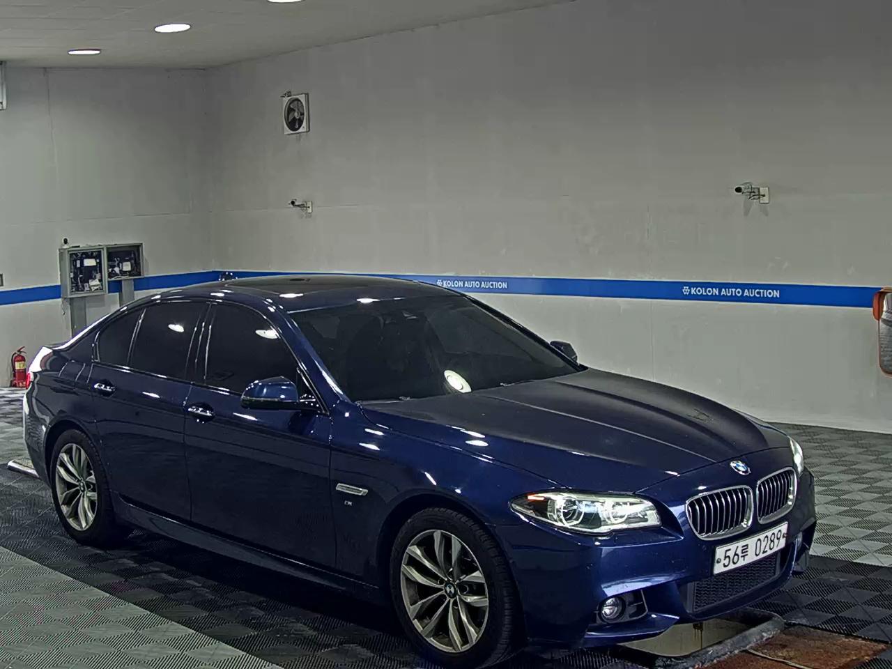 بي إم دبليو 5 Series (6Th Gen) 520D M Aerodynamic 2016 520d