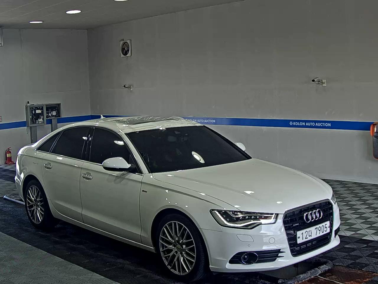 أودي إيه 6 (4Th Gen) 45 TDI كواترو 2015