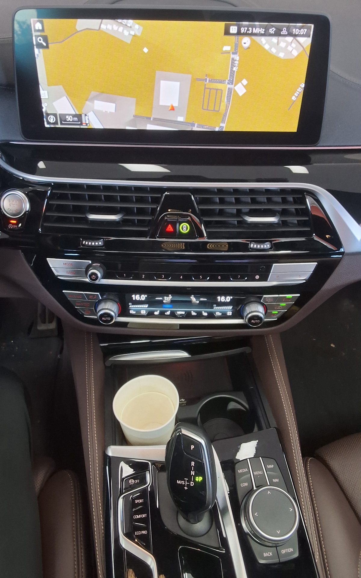 بي إم دبليو 5 Series (7Th Gen) 530I إكس درايف M Sport Pack 2022 SPORT